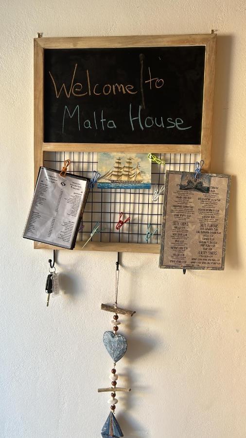 Malta House In Galaxidi Villa Bagian luar foto