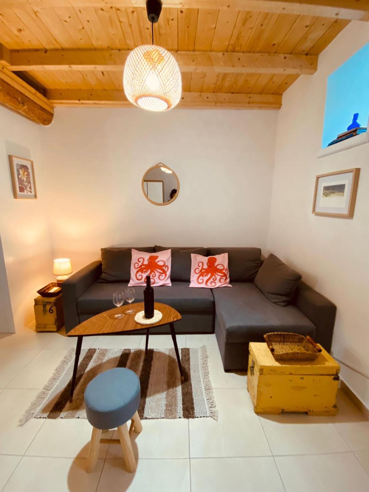 Malta House In Galaxidi Villa Bagian luar foto